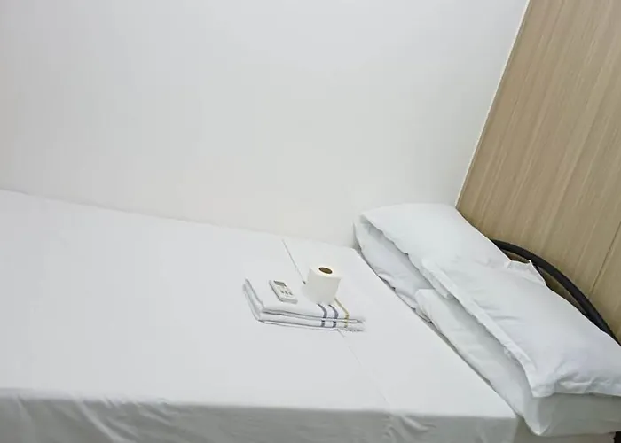 Shore D42 Walking Distance Moa Near Airport Apartment Manila
