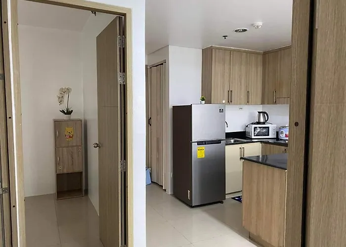 Shore D42 Walking Distance Moa Near Airport Manila